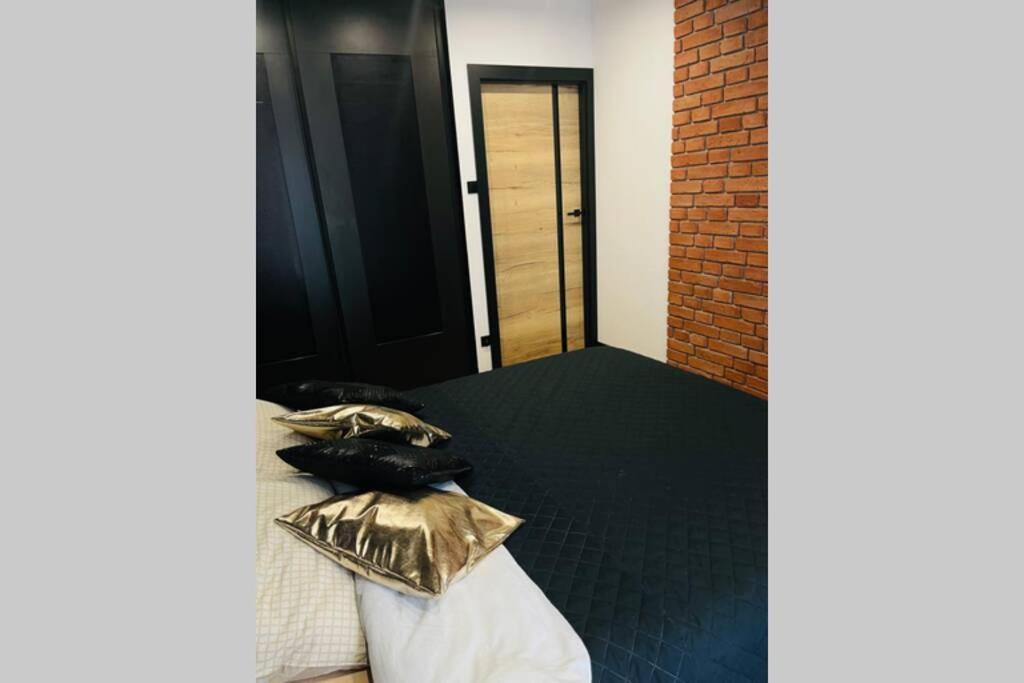 Apartament Manufaktura Z Bezplatnym Parkingiem Διαμέρισμα Λοτζ Εξωτερικό φωτογραφία